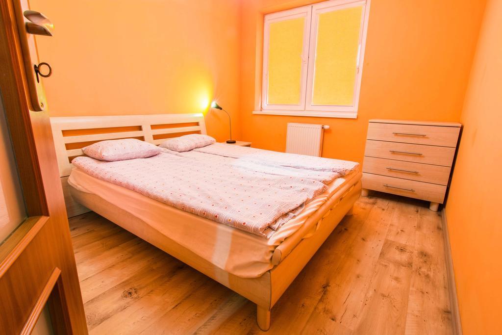 Red Apartment Breslavia Habitación foto