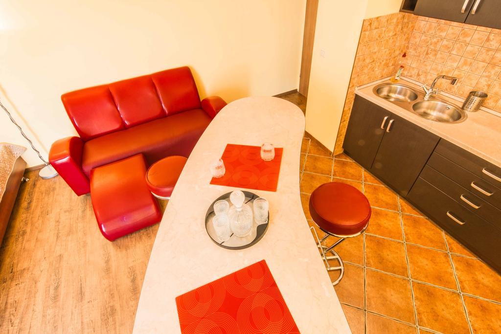 Red Apartment Breslavia Habitación foto