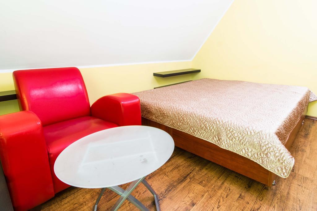 Red Apartment Breslavia Habitación foto